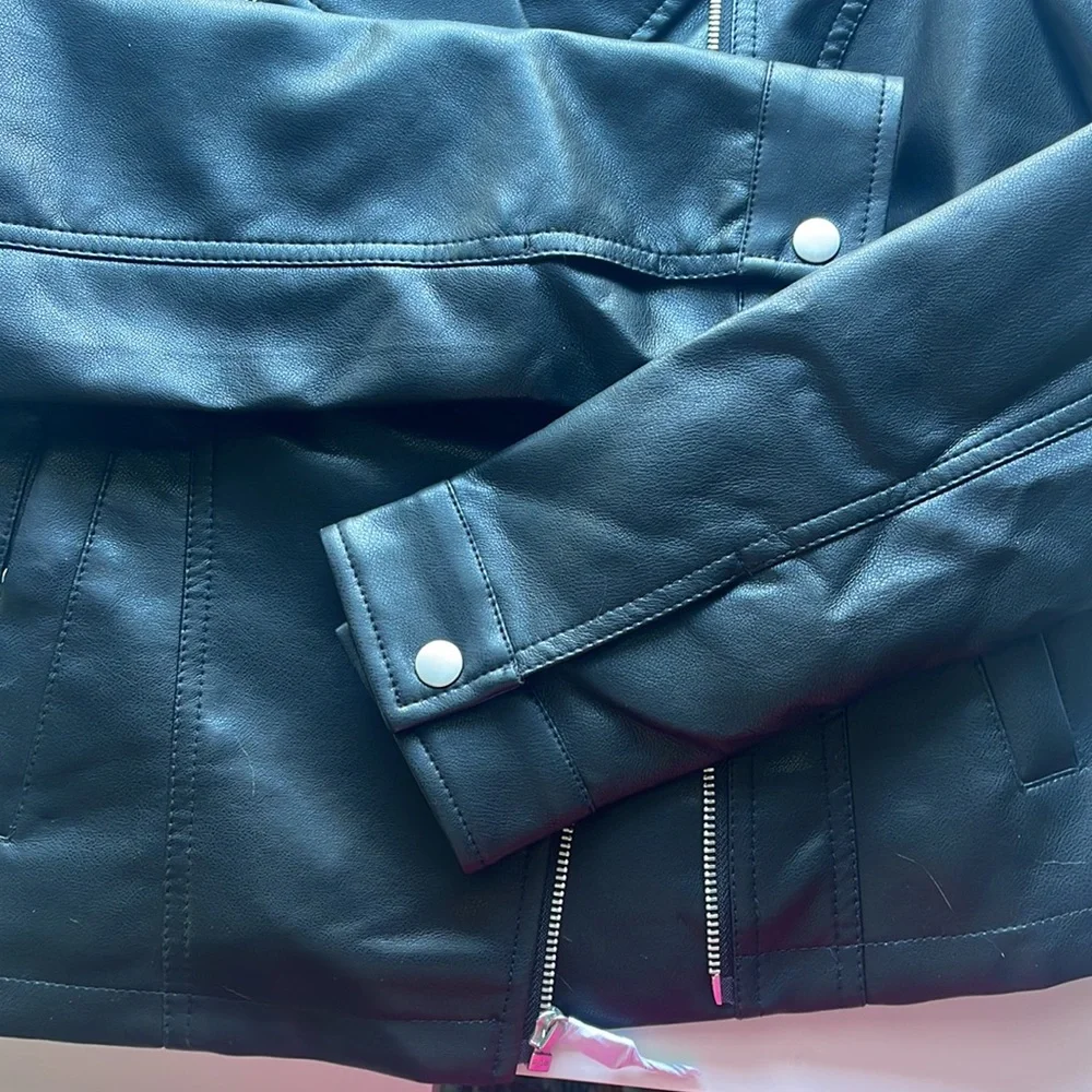 ✨NWT✨ Express Black Leather Jacket - Picture 5 of 8
